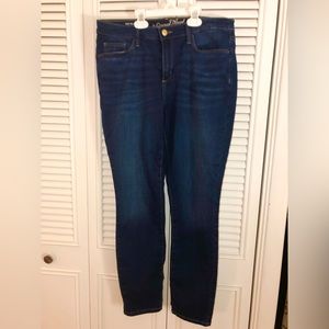 Universal Thread dark wash Mid Rise skinny size 12 regular